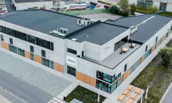 STAUBLI1A_DJI_0013-Drone-shot-angle-STBLX