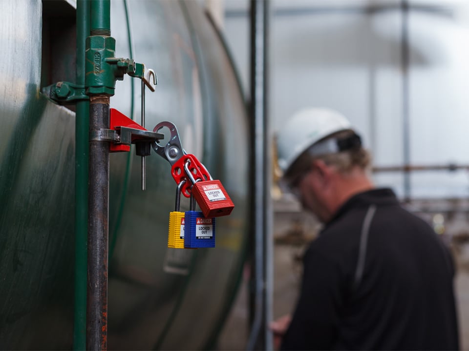 Lockout/Tagout voor meerdere vestigingen bij een grote drankenproducent