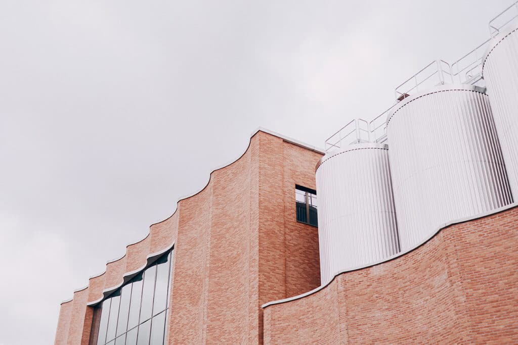 Nieuw brouwerijgebouw symboliseert ambachtelijke biertraditie