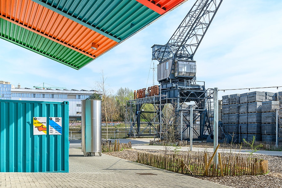 Kleurrijke dakconstructie brengt leven in de brouwerij