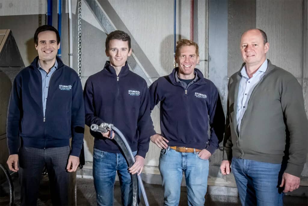 Machinebouwer Sticomax zet nieuwe standaard voor voedingsindustrie met innovatieve oppervlaktebewerking. 