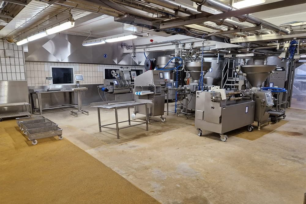 MEGA veiling van assets The Family Butchers in Vörden door Industrial Auctions
