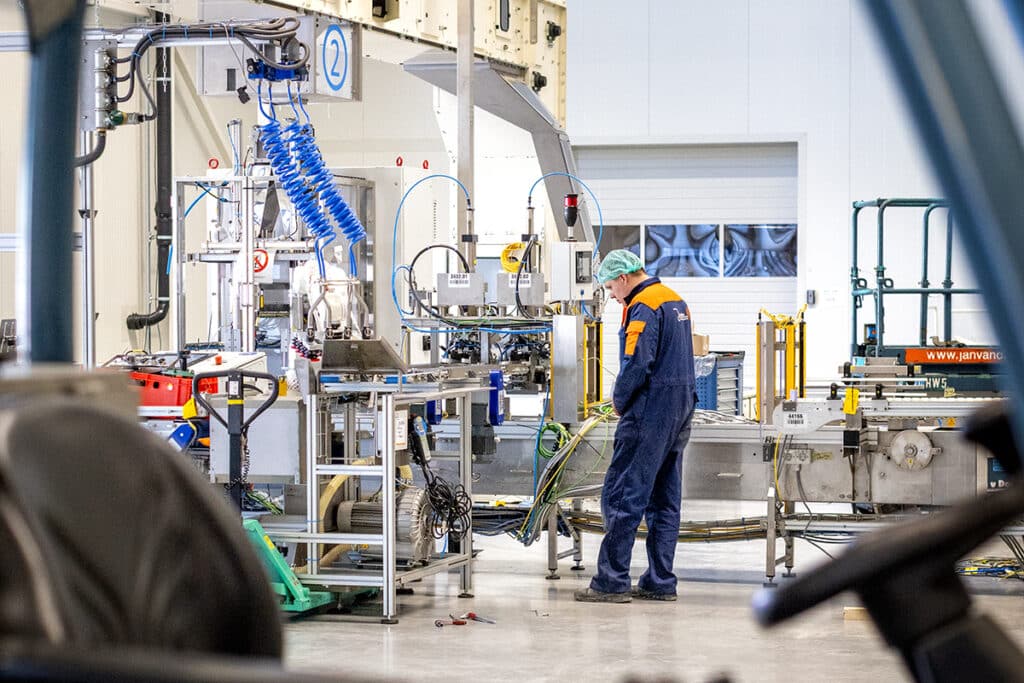 Een partner voor complete fabrieksverhuizing
