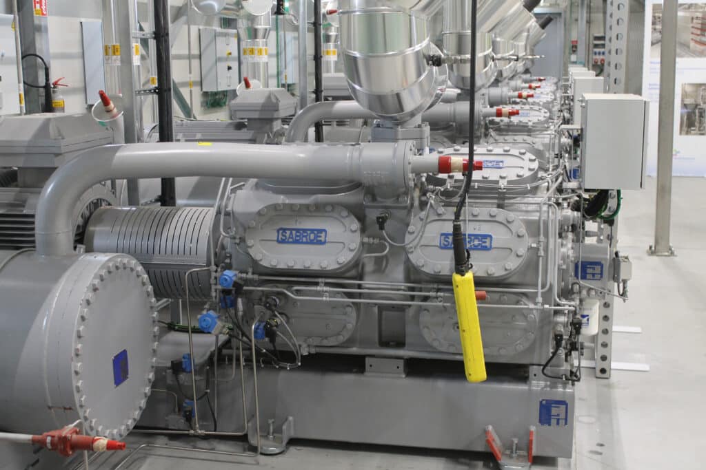 FrieslandCampina Lummen neemt nieuwe ijswaterinstallatie in gebruik 6